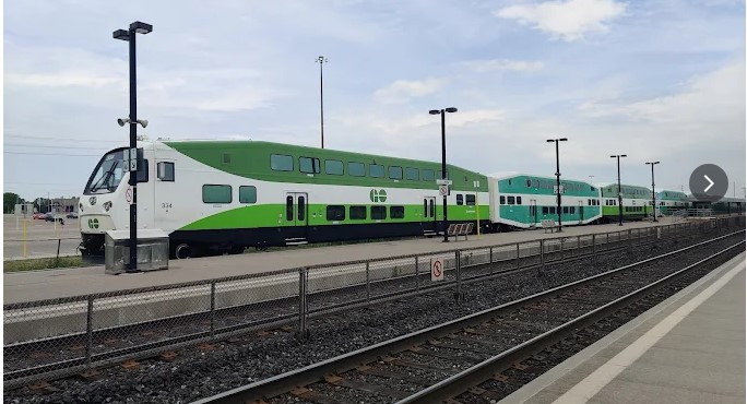 Oakville Suicide Death - Couple Killed After Standing In Front Of Train At Bronte GO Train Station